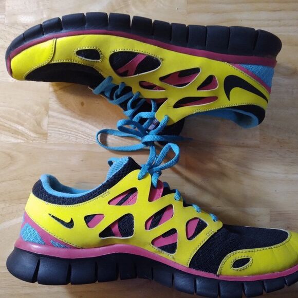 Nike Yellow and Black Free Run 2 - Picture 3 of 8
